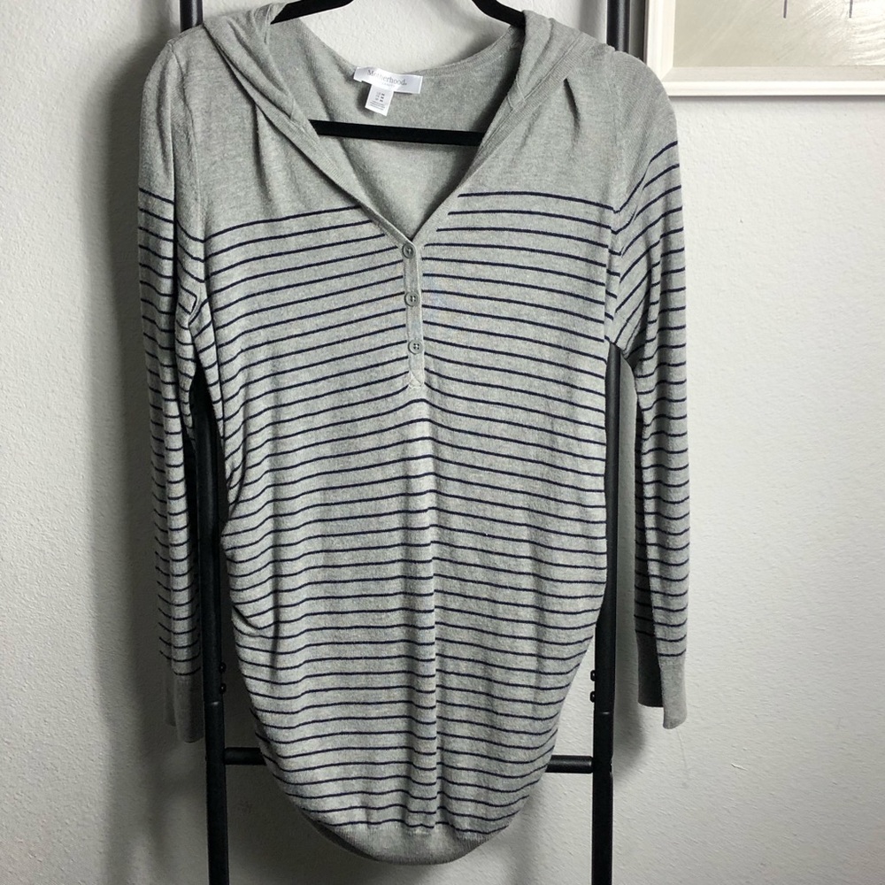 Motherhood Maternity Hooded sweater Size M